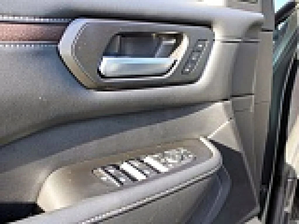 New 2026 Alpine Metallic Nissan SL image 13