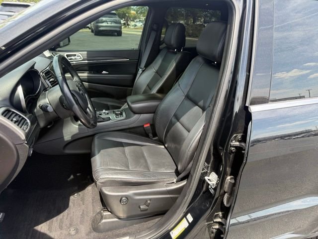 Certified Used 2021 Diamond Black Crystal Pearlcoat Jeep Limited image 8