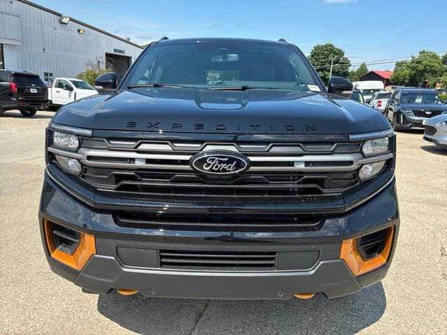 New 2026 Agate Black Metallic Ford Tremor® image 15