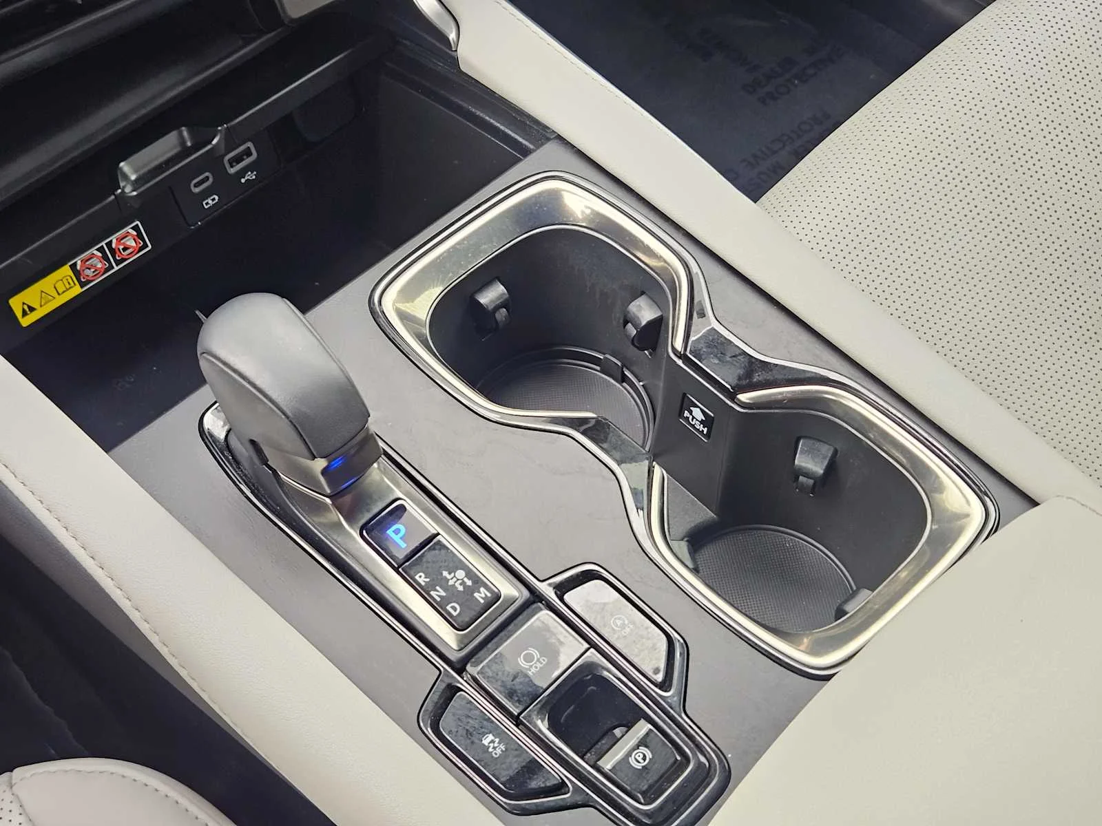Used 2023 Eminent White Pearl Lexus Premium Plus image 14