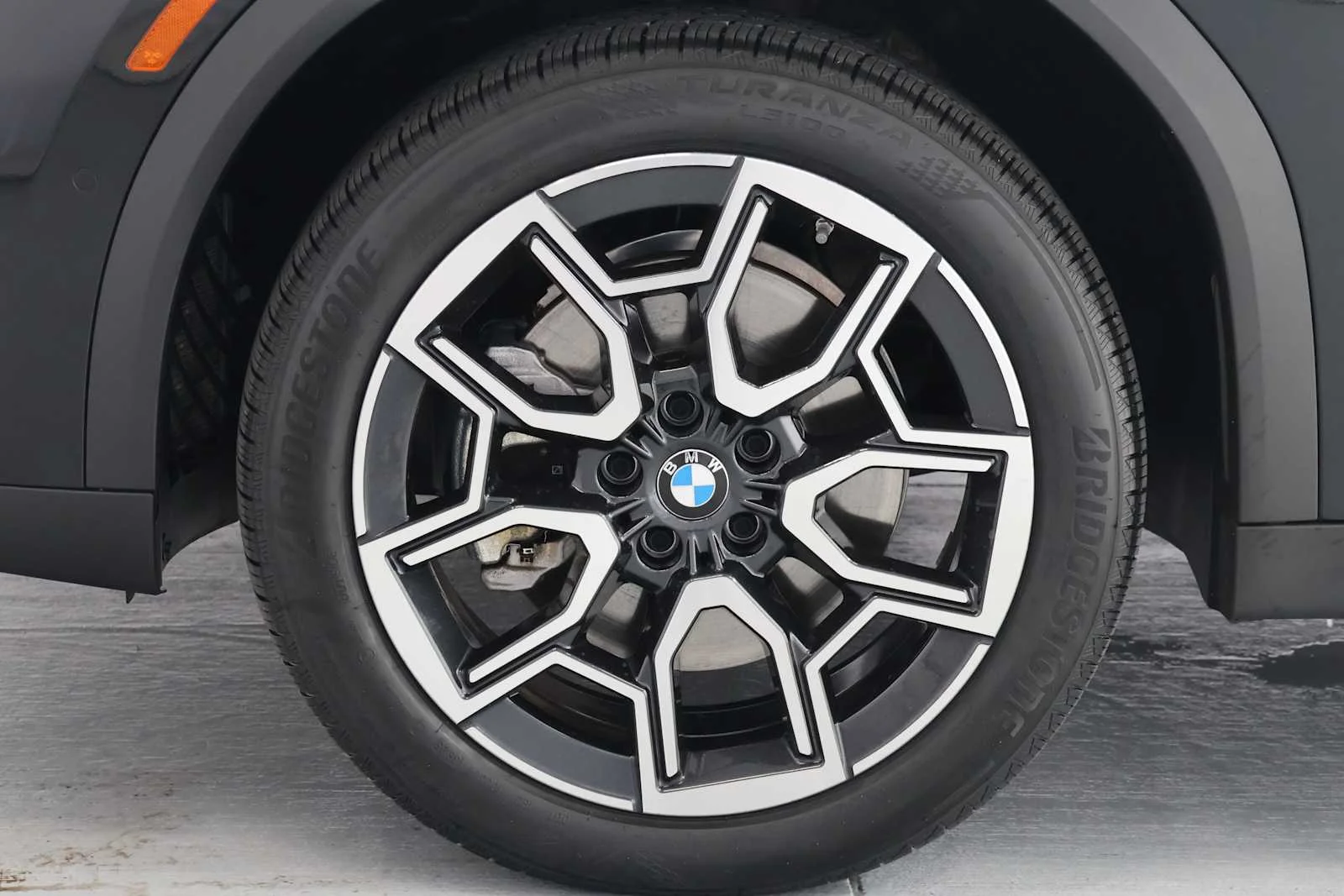 Certified Used 2025 Black Sapphire Metallic BMW xDrive28i image 9