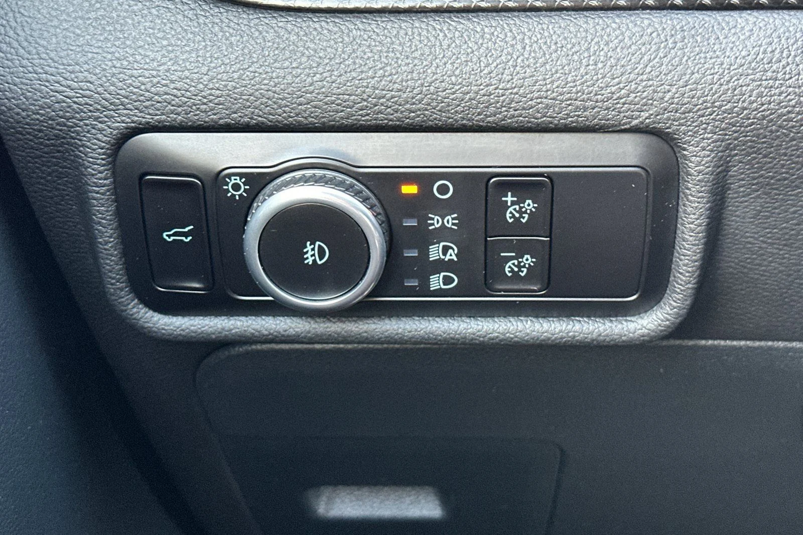 Used 2023 Gray Metallic Ford ST-Line image 31