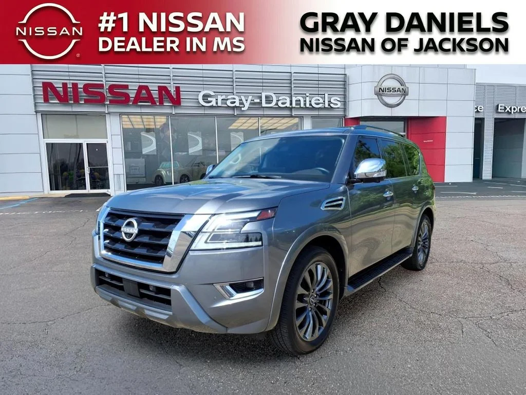 Used 2023 Gray Nissan Platinum image 3