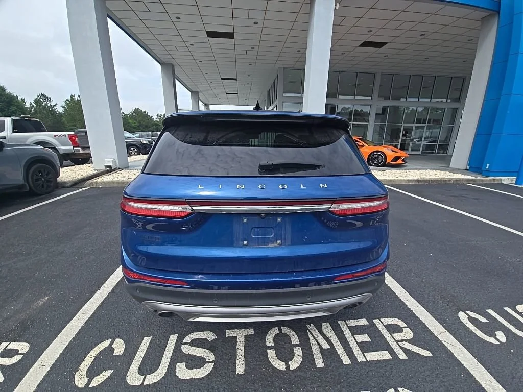 Used 2021 Artisan Blue Lincoln Standard image 15