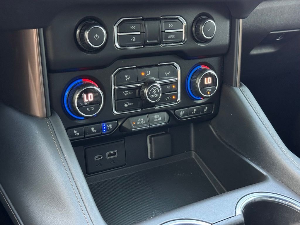 Used 2021 Blue Chevrolet High Country image 34