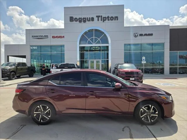 Used 2024 Red Nissan SV image 2