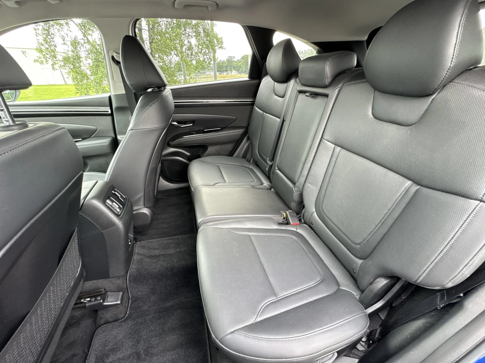 Used 2022 Intense Blue Hyundai SEL image 22