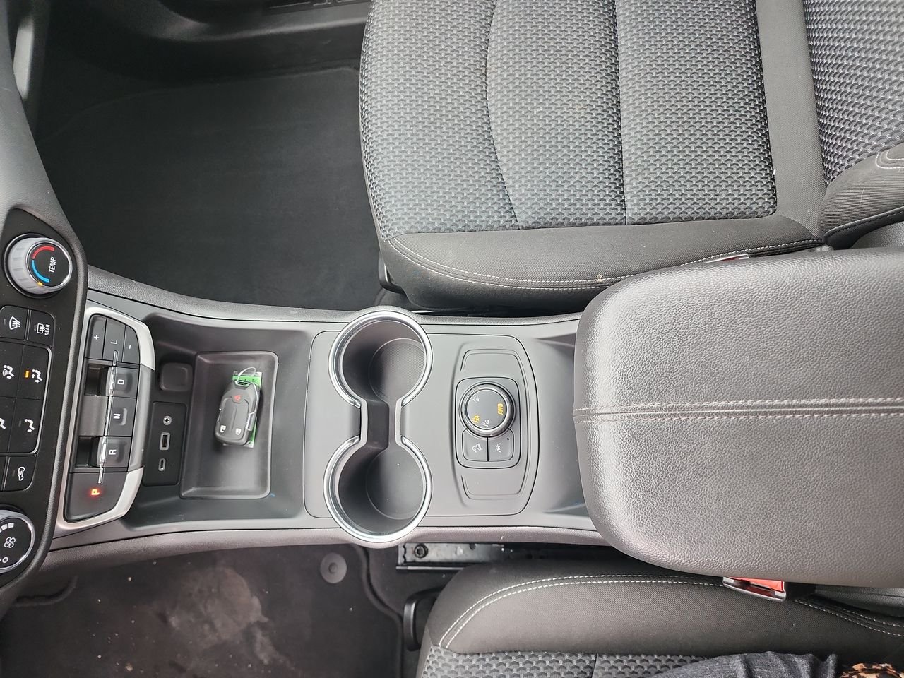 Used 2024 Sterling Metallic GMC SLE image 20