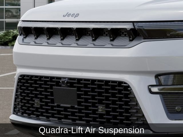 New 2026 Bright White Clear-Coat Exterior Paint Jeep Limited Reserve image 13