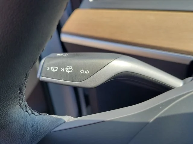 2023 Tesla Model Y Long Range - Photo 34