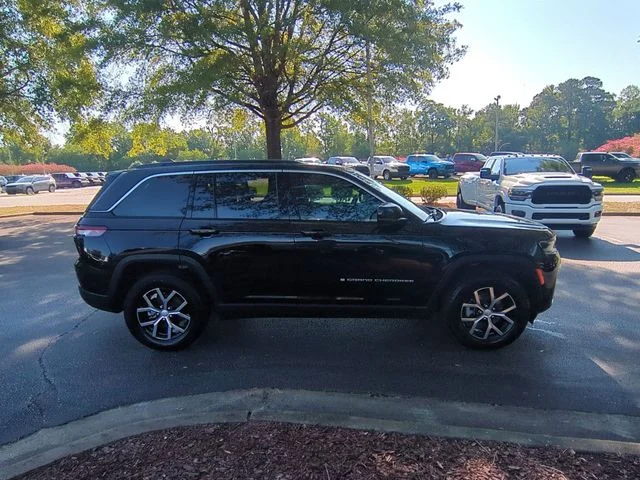 Used 2026 Black Jeep Limited image 6
