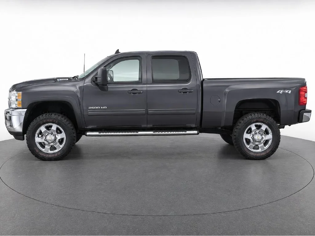 Used 2011 Beige Chevrolet LTZ image 7