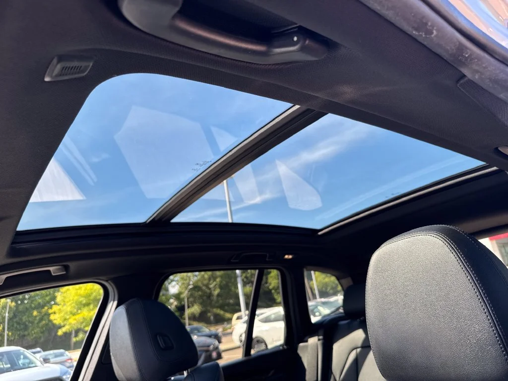Used 2019 Silver BMW xDrive30i image 17