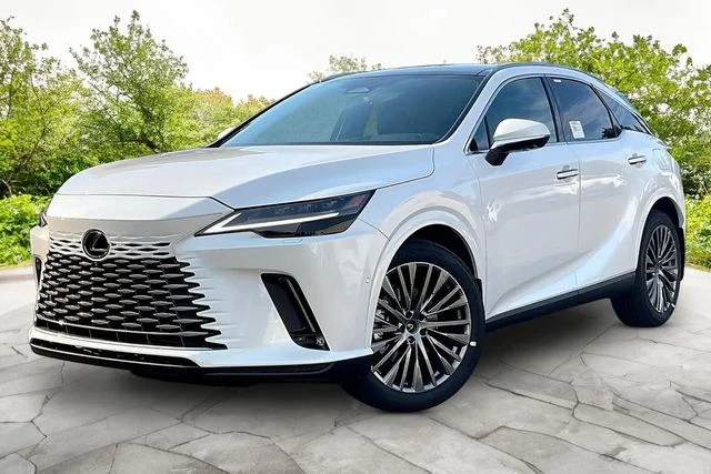 New 2026 White Lexus 350 image 2