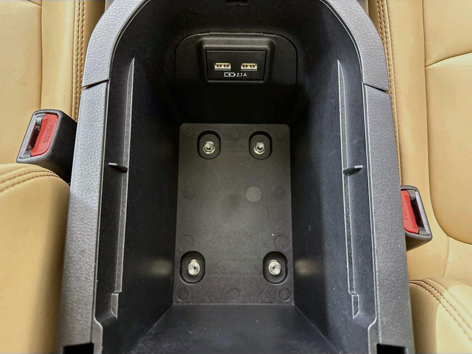 Used 2021 Blizzard Pearl Toyota XLE Premium image 32