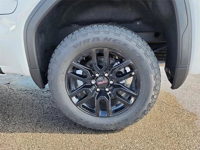 New 2026 White GMC Elevation image 26