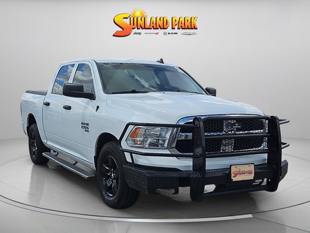 Pre-Owned 2022 Ram 1500 Classic Tradesman RWD Crew Cab Pickup