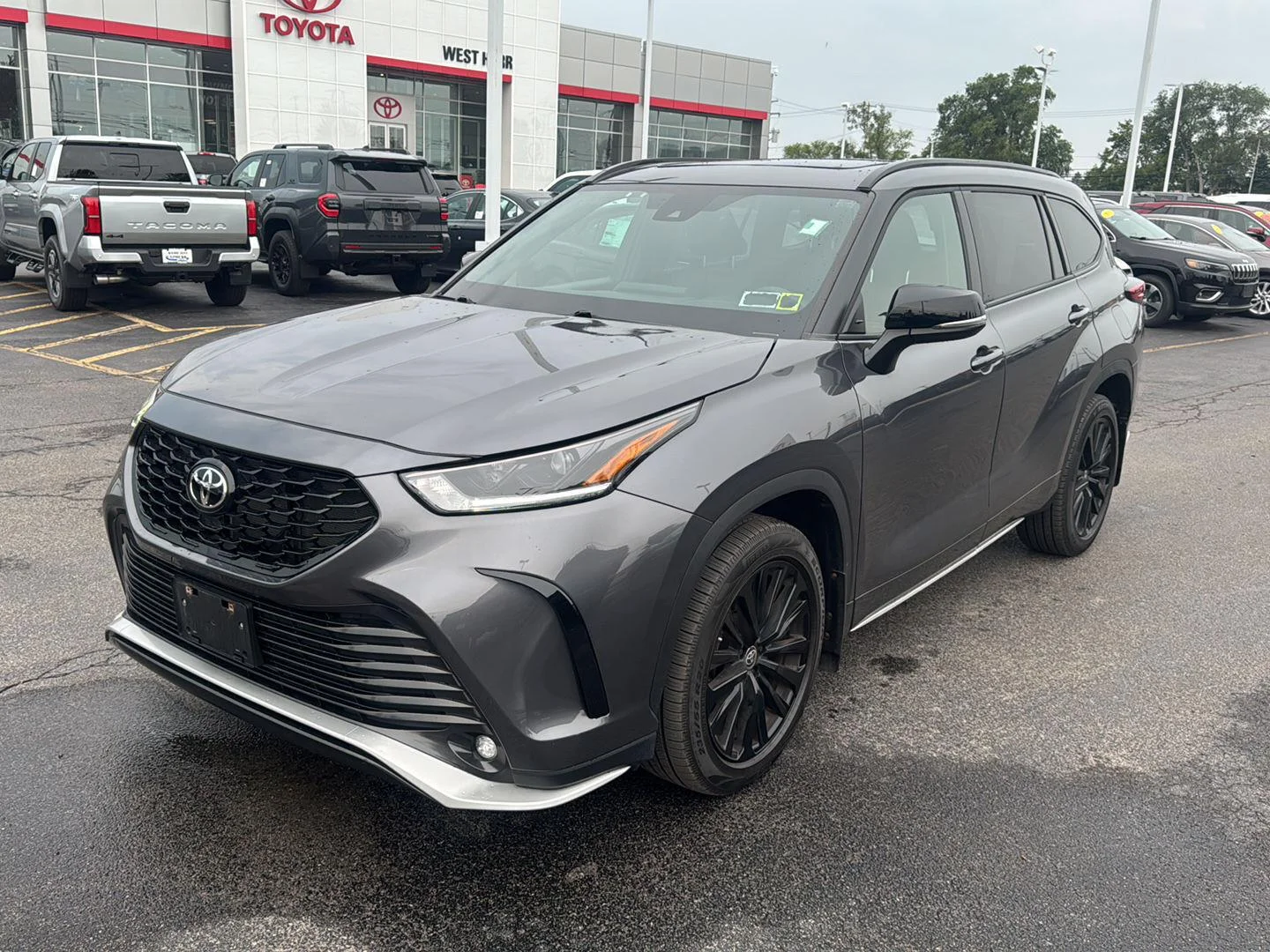 Used 2023 Magnetic Gray Metallic Toyota XSE image 3