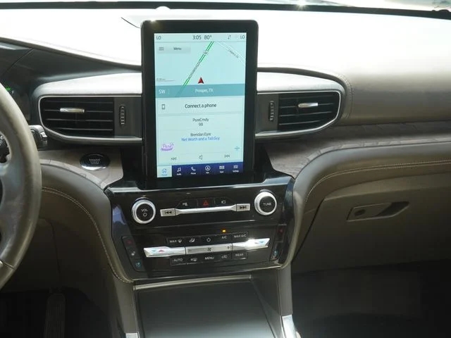Used 2023 Black Ford Platinum image 16