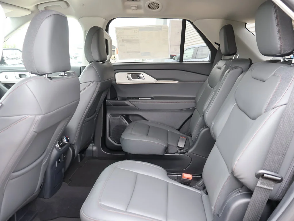 New 2026 Agate Black Metallic Ford Active image 19