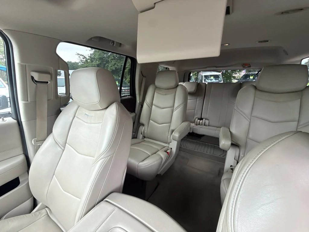 Used 2017 White Cadillac Luxury image 20