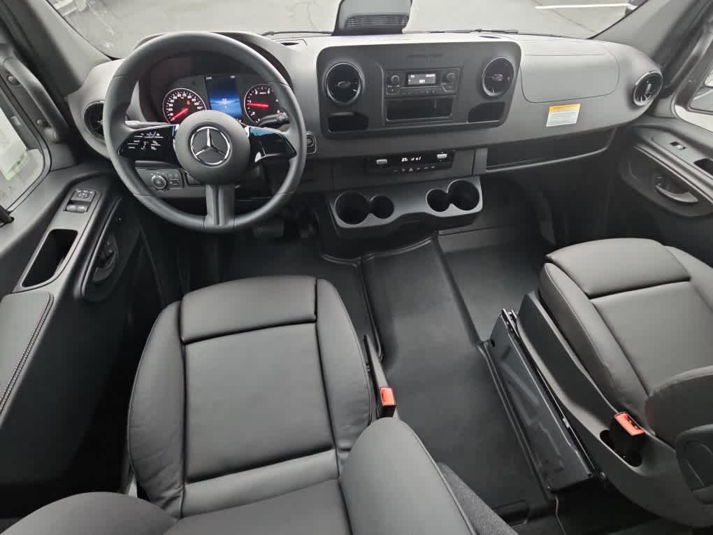 New 2026 Graphite Gray Mercedes-Benz  image 15