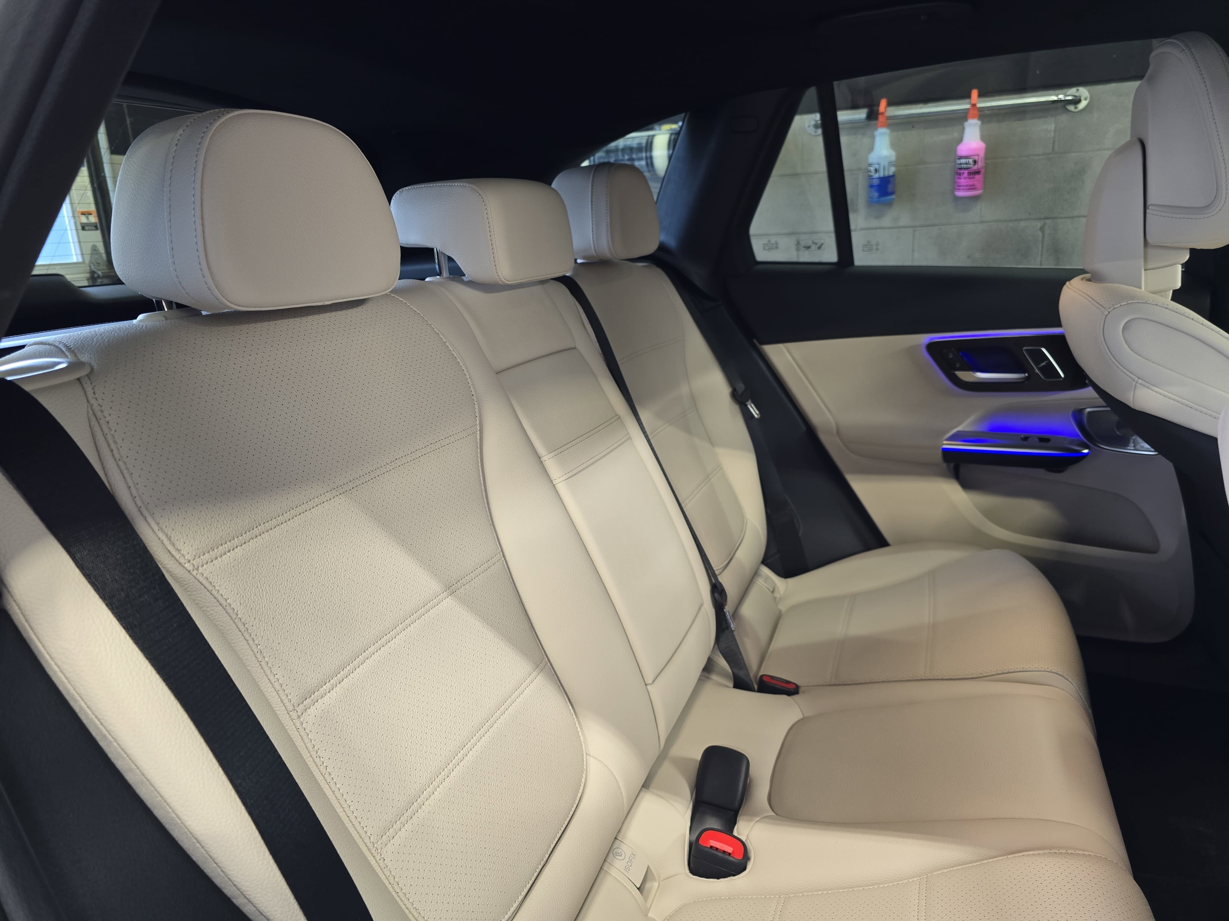 New 2026 Starling Blue Metallic Mercedes-Benz GLC300 image 12