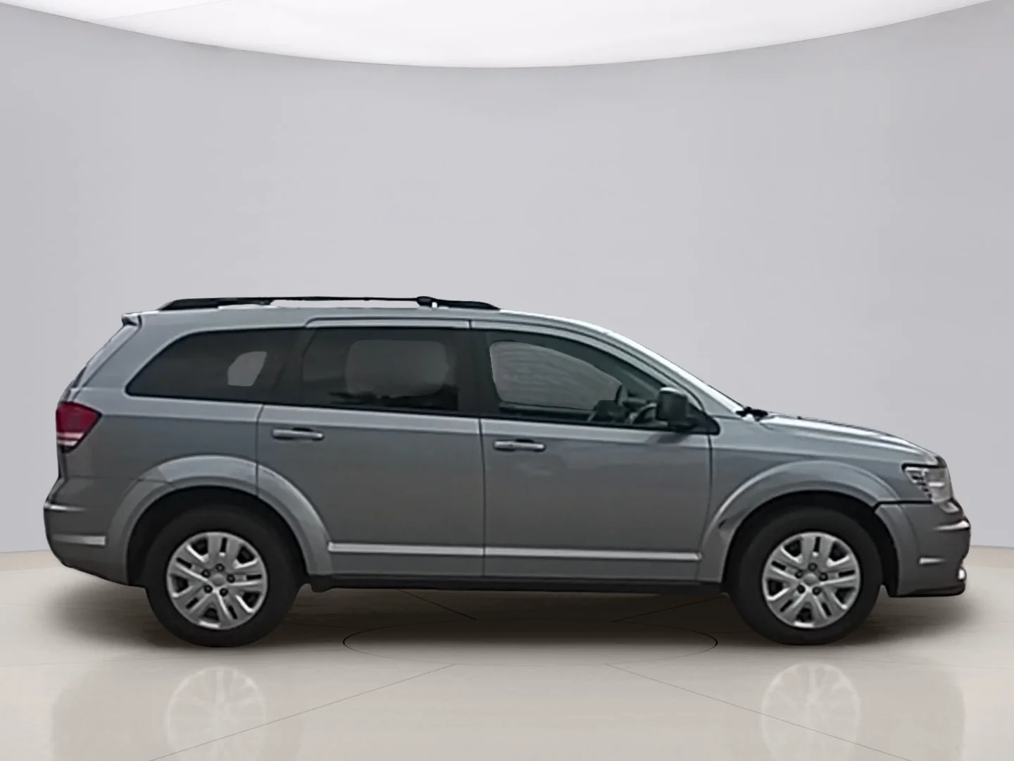 Used 2018 Silver Dodge SE image 6