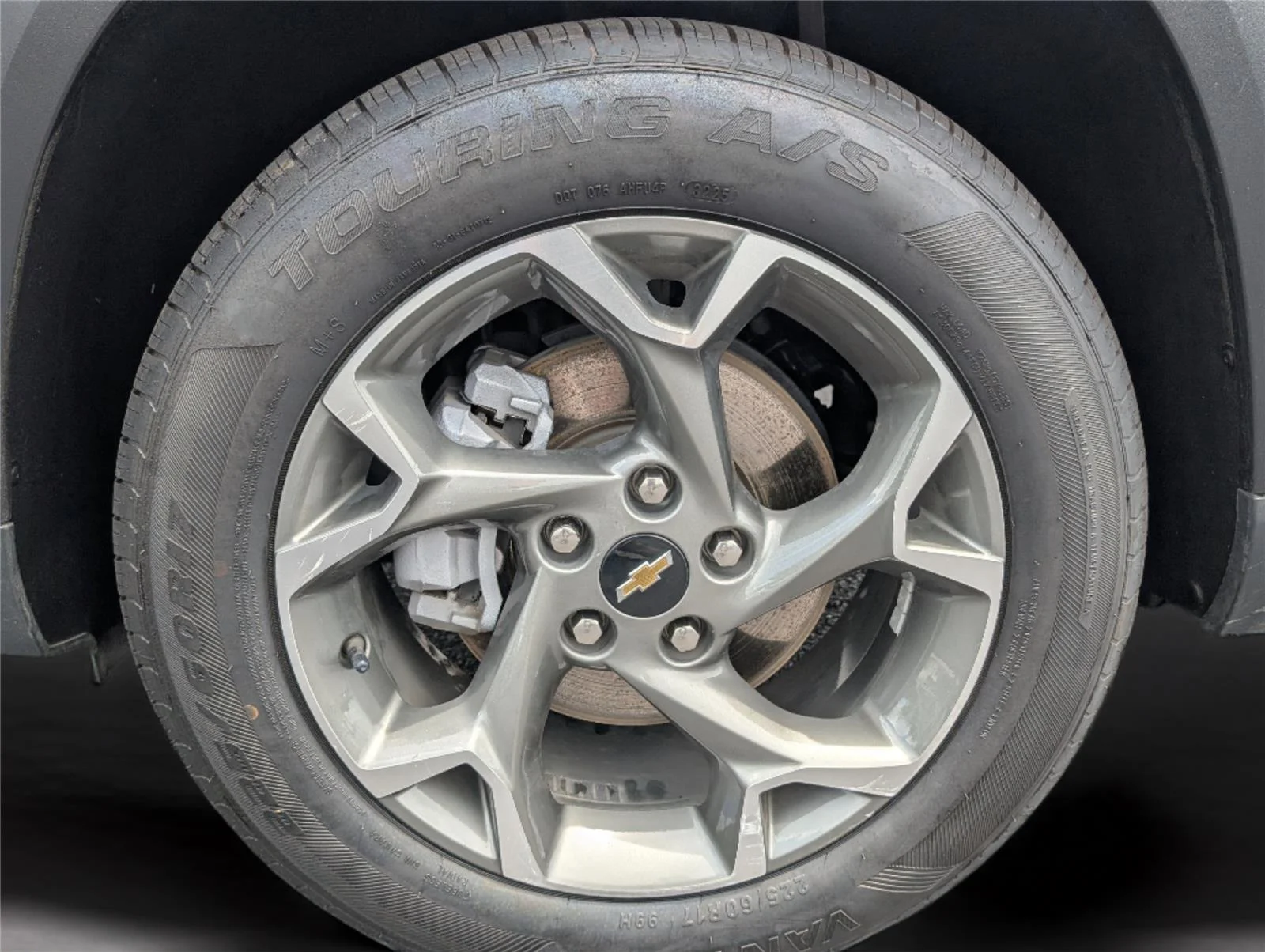 Used 2025 Summit White Chevrolet LT image 37