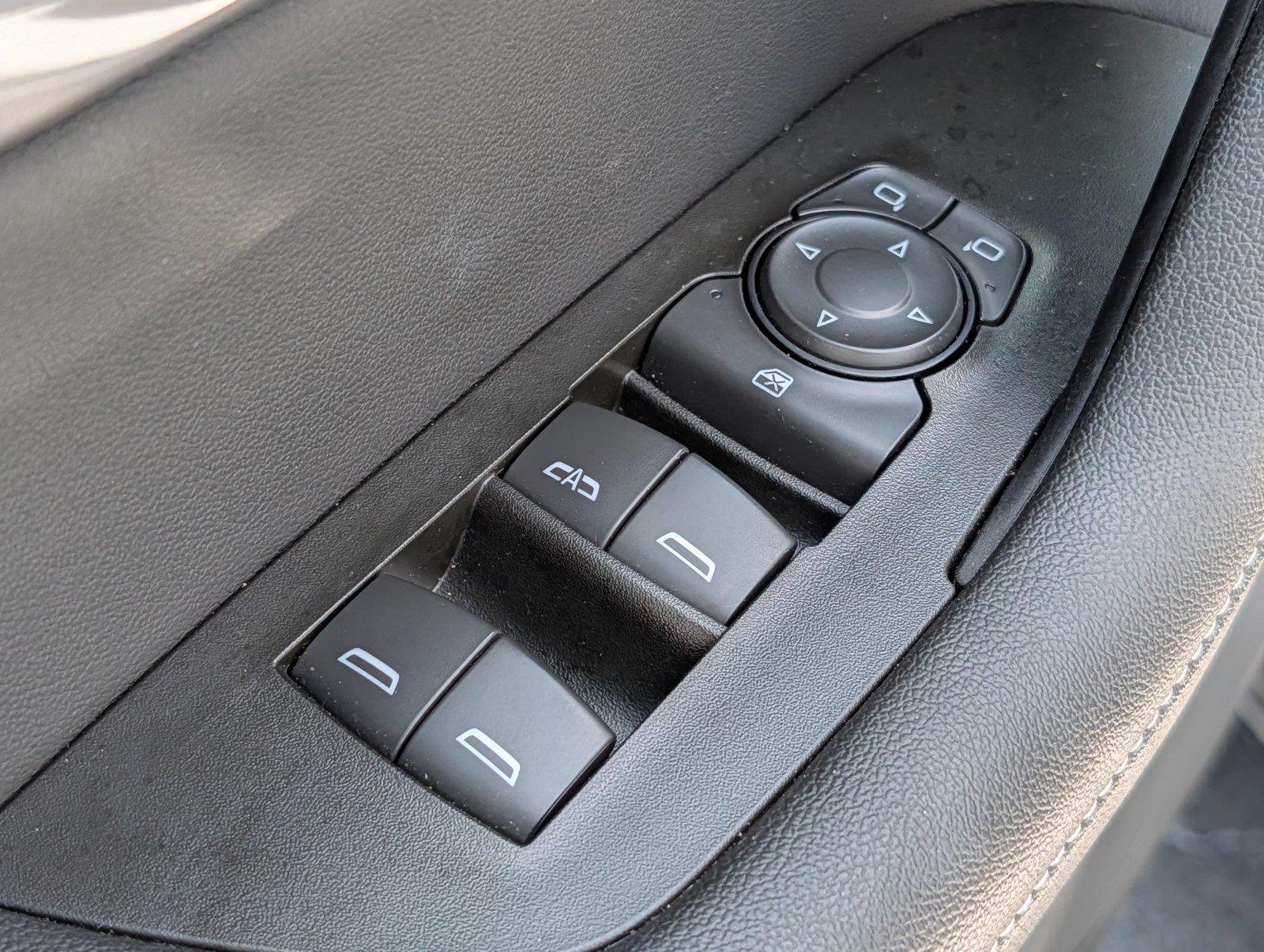 Used 2025 Summit White Chevrolet 2LT image 15