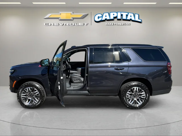 Used 2025 Gray Chevrolet Z71 image 9