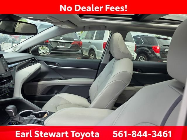 Used 2023 Silver Toyota XLE image 5