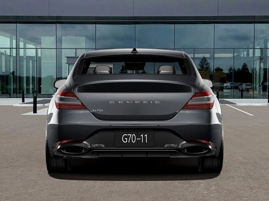 2025 GENESIS G70 Standard - Photo 7
