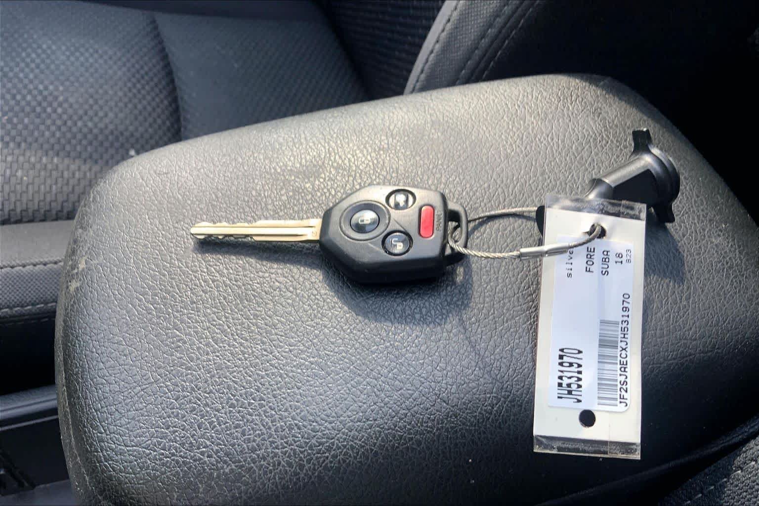 Used 2018 Ice Silver Metallic Subaru Premium image 15