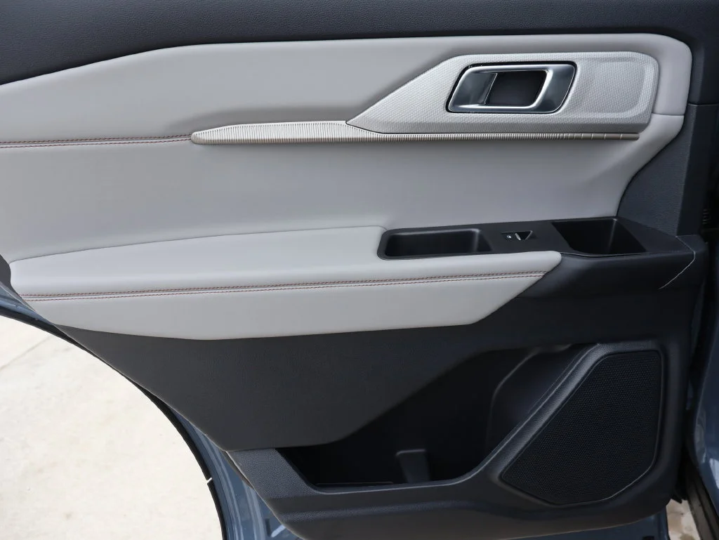 New 2026 Vapor Blue Metallic Ford Active image 17