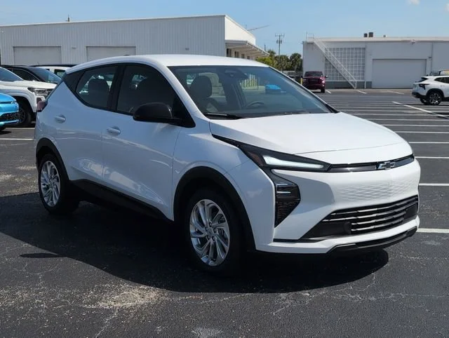 2027 Chevrolet Bolt EV LT Auto's photo