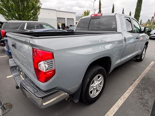 Used 2020  Toyota SR5 image 2