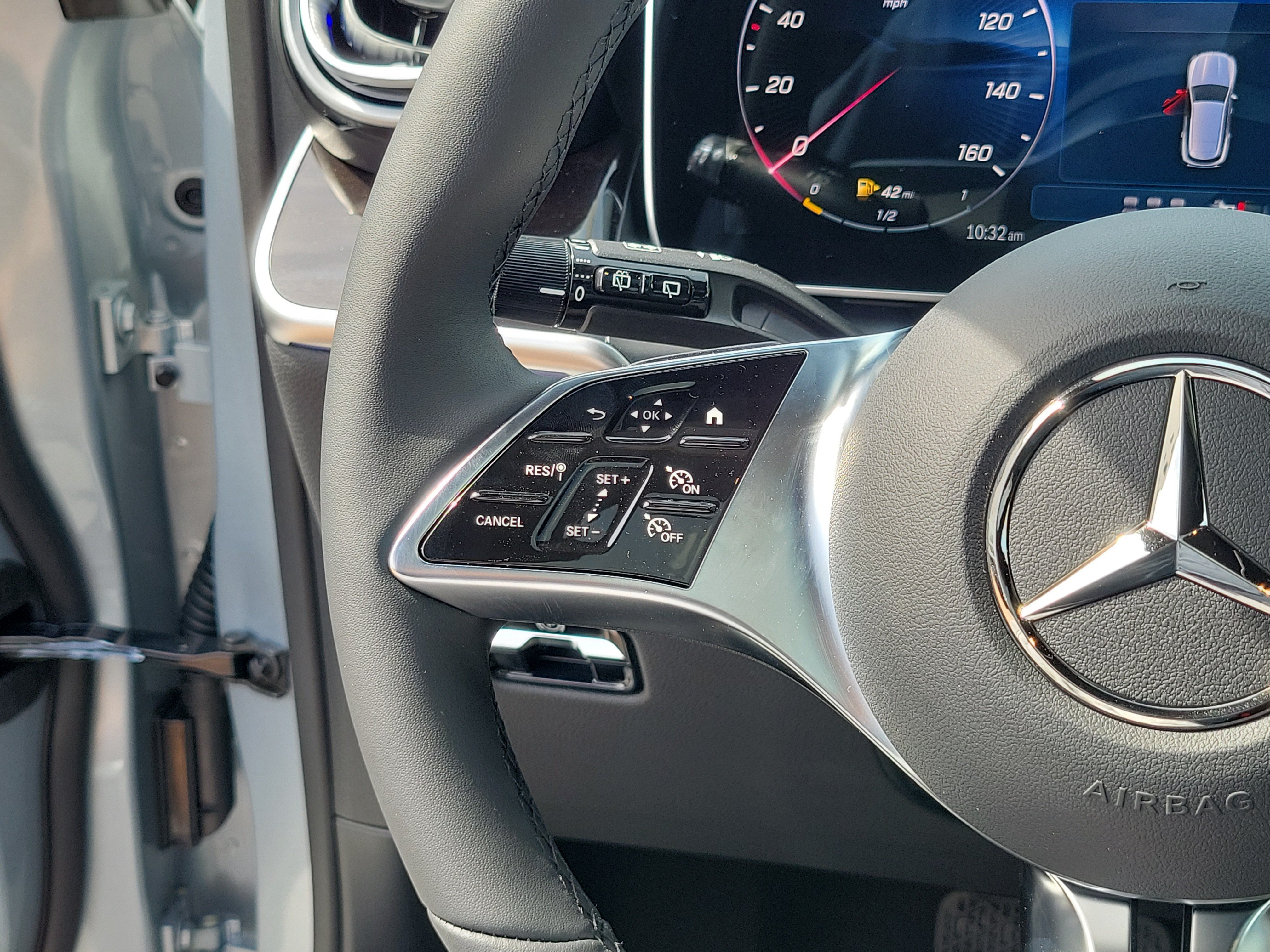 New 2026 Cirrus Silver Metallic Mercedes-Benz GLC 300 image 47