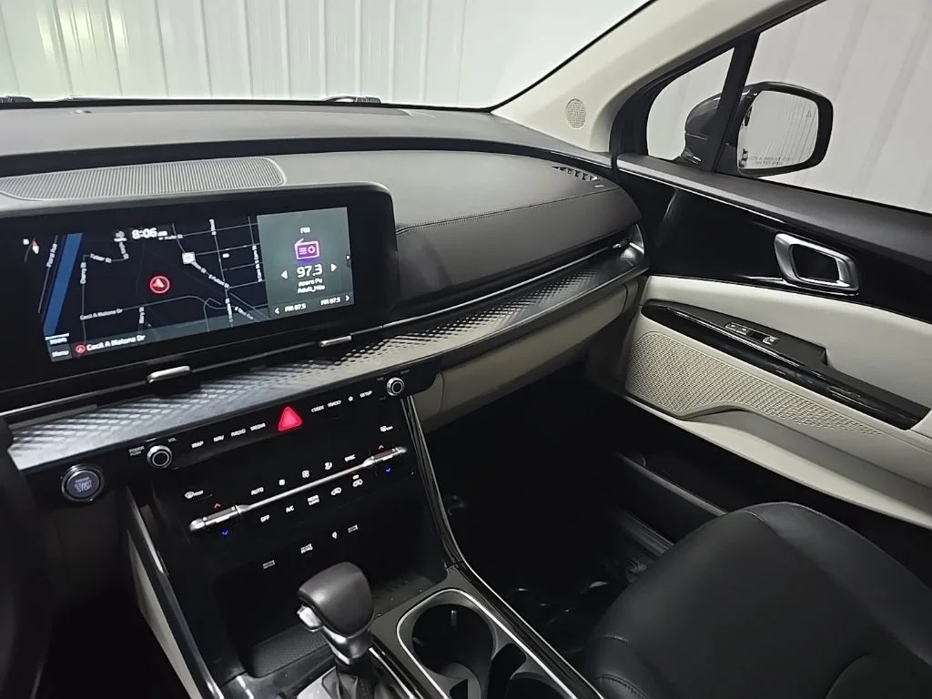 Used 2022 Gray Kia SX Prestige image 27