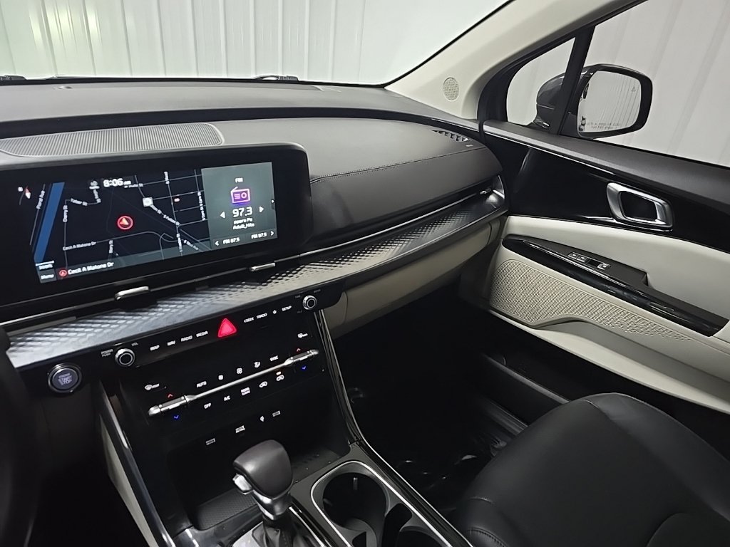 Used 2022 Gray Kia SX Prestige image 27