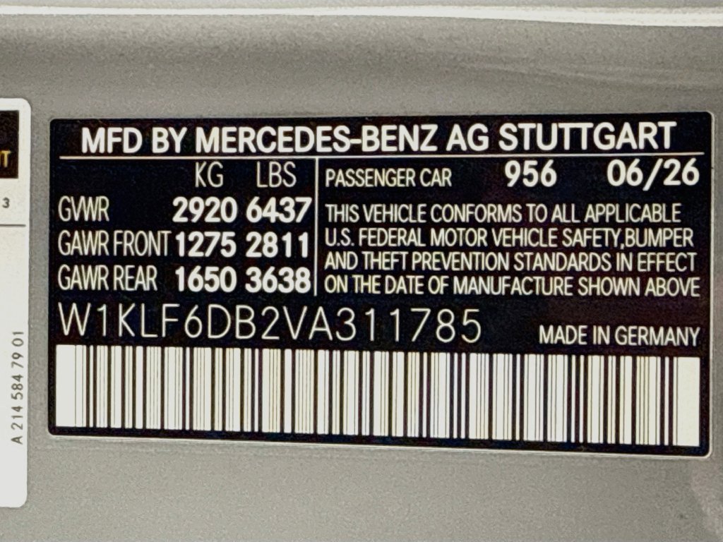 New 2027 MANUFAKTUR Alpine Grey Mercedes-Benz E 53 AMG® image 31