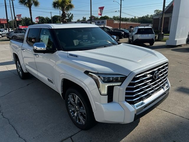 New 2026 Wind Chill Pearl <sup>1</sup> Toyota Tundra Capstone image 5