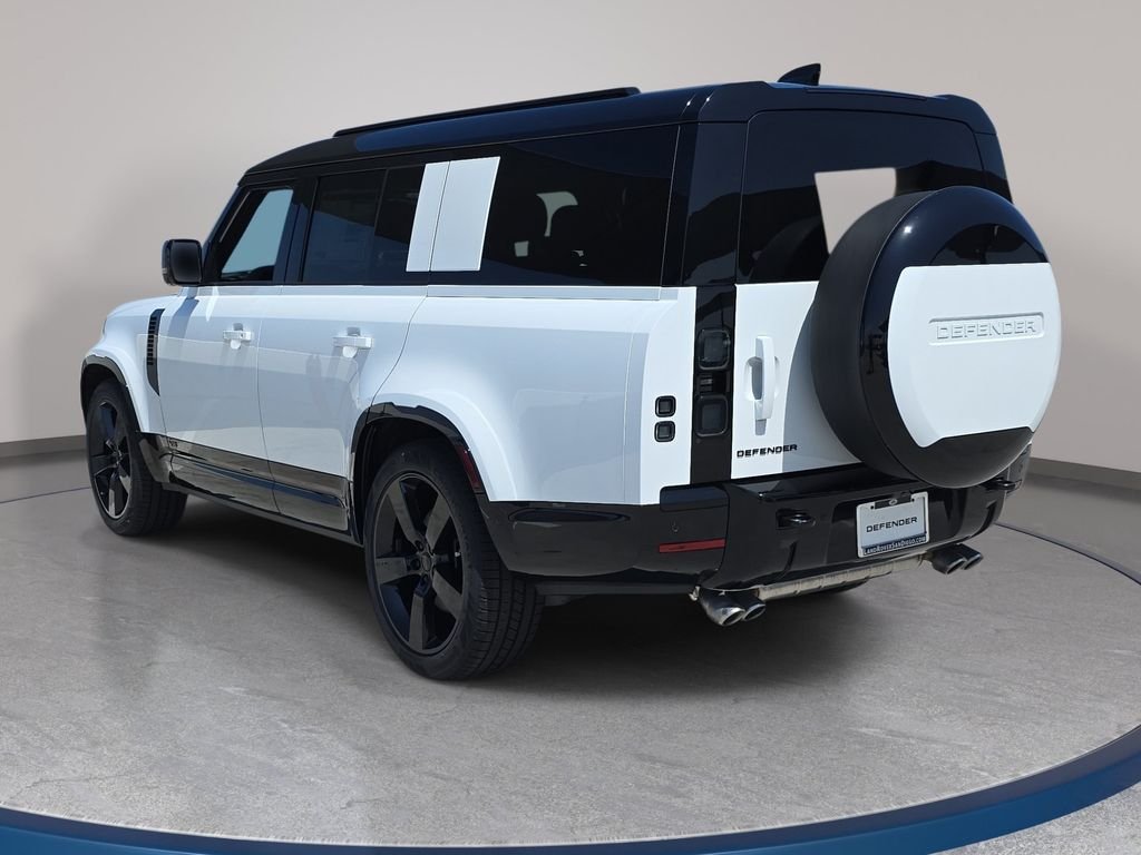 New 2026 Fuji White Land Rover V8 image 7