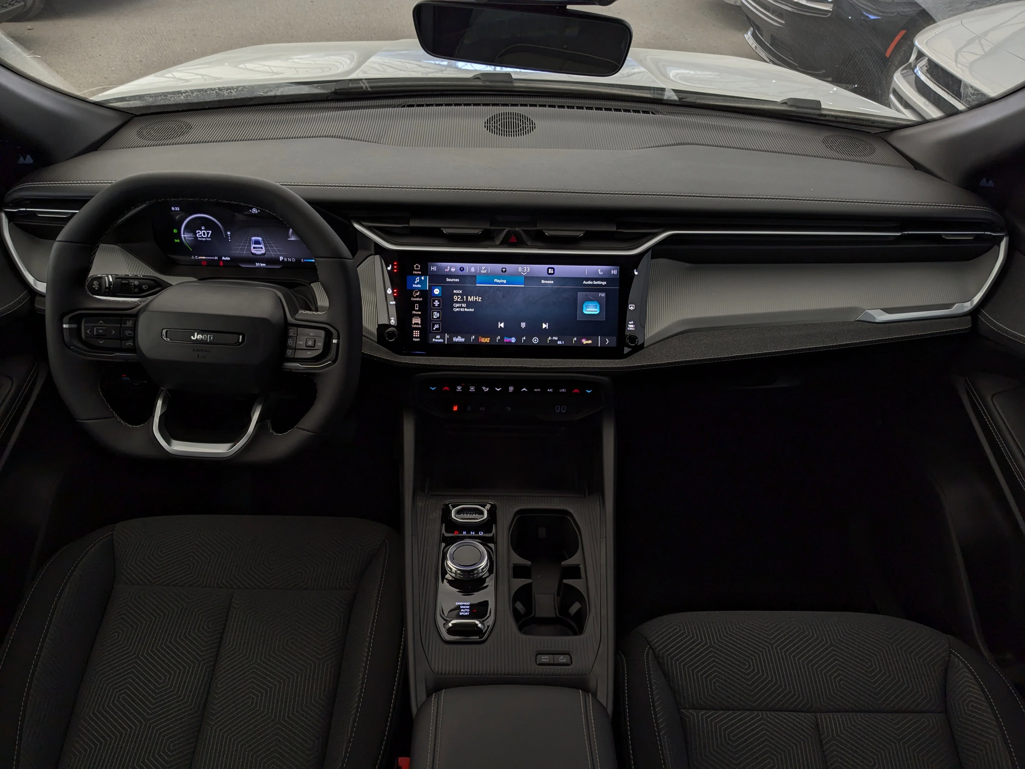 New 2026 Silver Jeep Laredo - 1.6L Turbo Hybrid - 12.3 Uconnect 5 Display - Selec-Terrain System - Active Driving Assist image 24