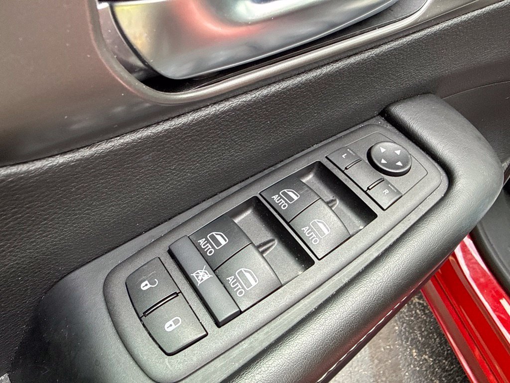 Used 2026 Red Chrysler Select image 23