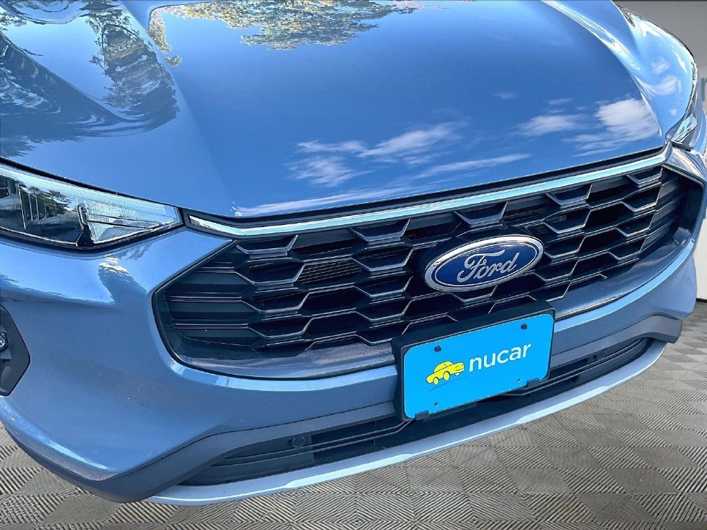 Used 2025 Vapor Blue Ford ST-Line Select image 32