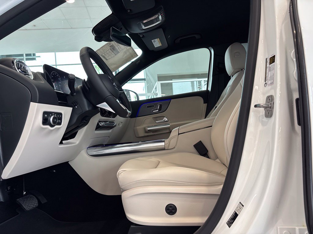 New 2026 Polar White Mercedes-Benz GLA 250 image 46