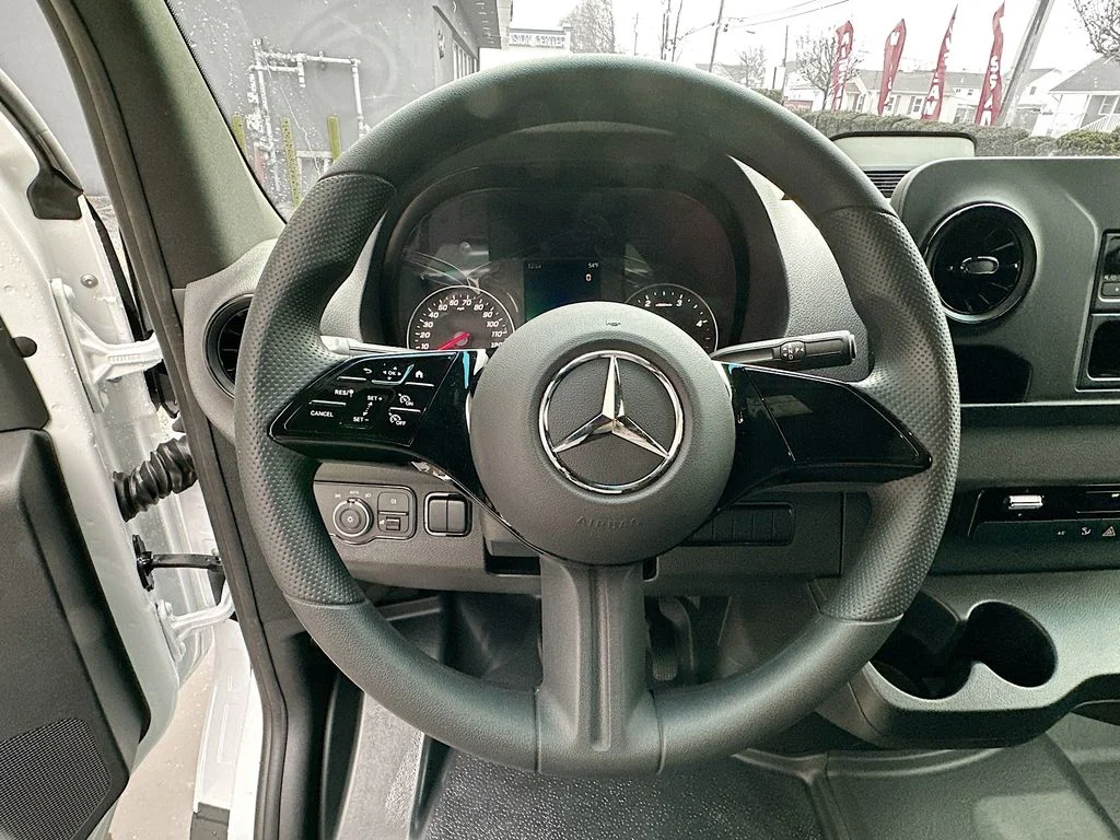 Used 2025 White Mercedes-Benz Cargo 144 WB image 8
