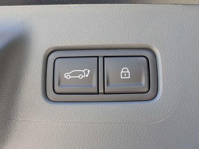 New 2027 Black Hyundai SEL FWD image 13