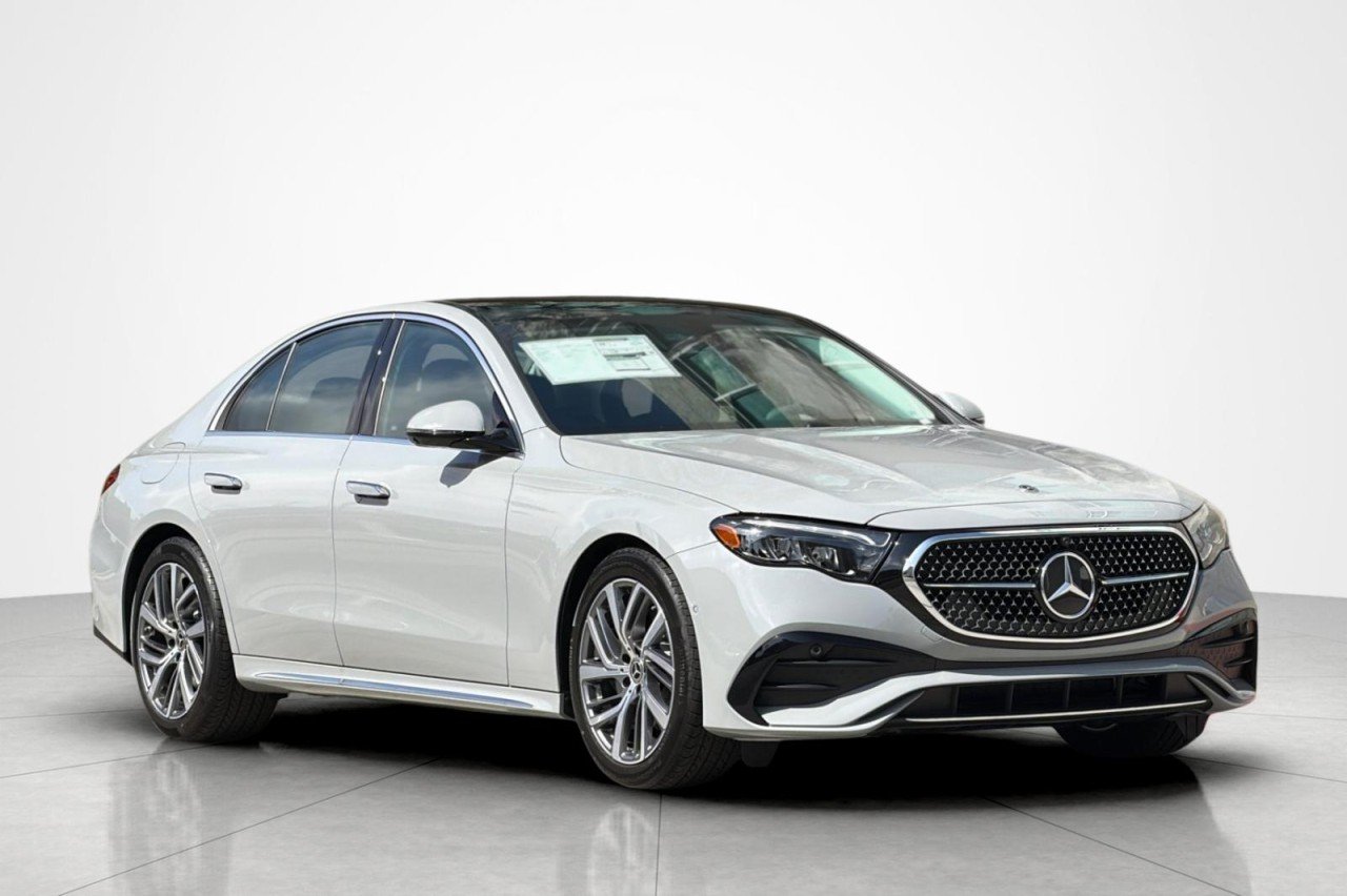 New 2026 MANUFAKTUR Alpine Grey Mercedes-Benz E 350 RWD Sedan image 7